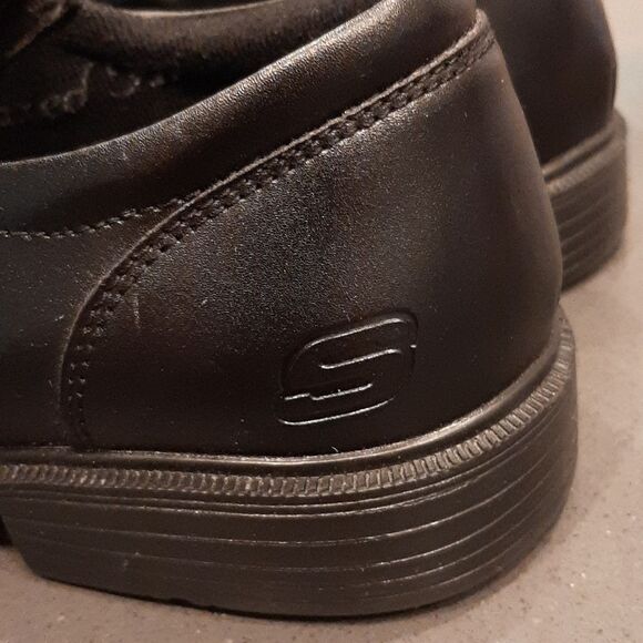 Skechers Black Leather Relaxed Fit Memory Foam Loafers - Picture 6 of 11